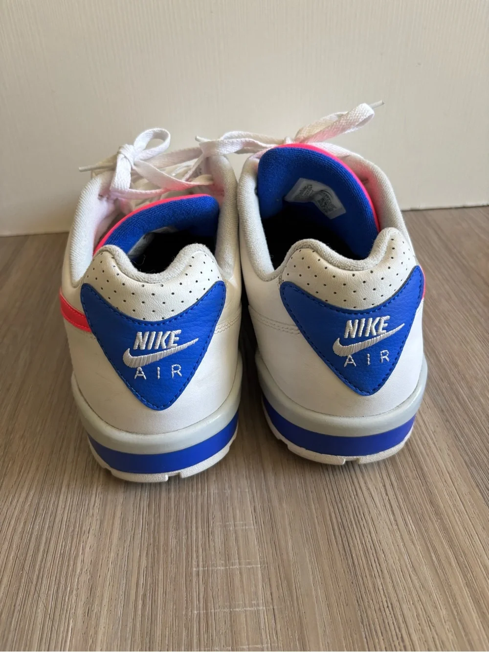 Nike Air Cross Trainer 3 Low FN6887-100 White Hyper Pink Blue Men's Size US 11.5